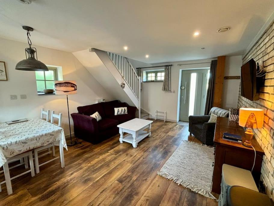 Little Bream - Pretty Cosy Cottage, Sea Views, Walk To The Beach Mawnan Smith Dış mekan fotoğraf
